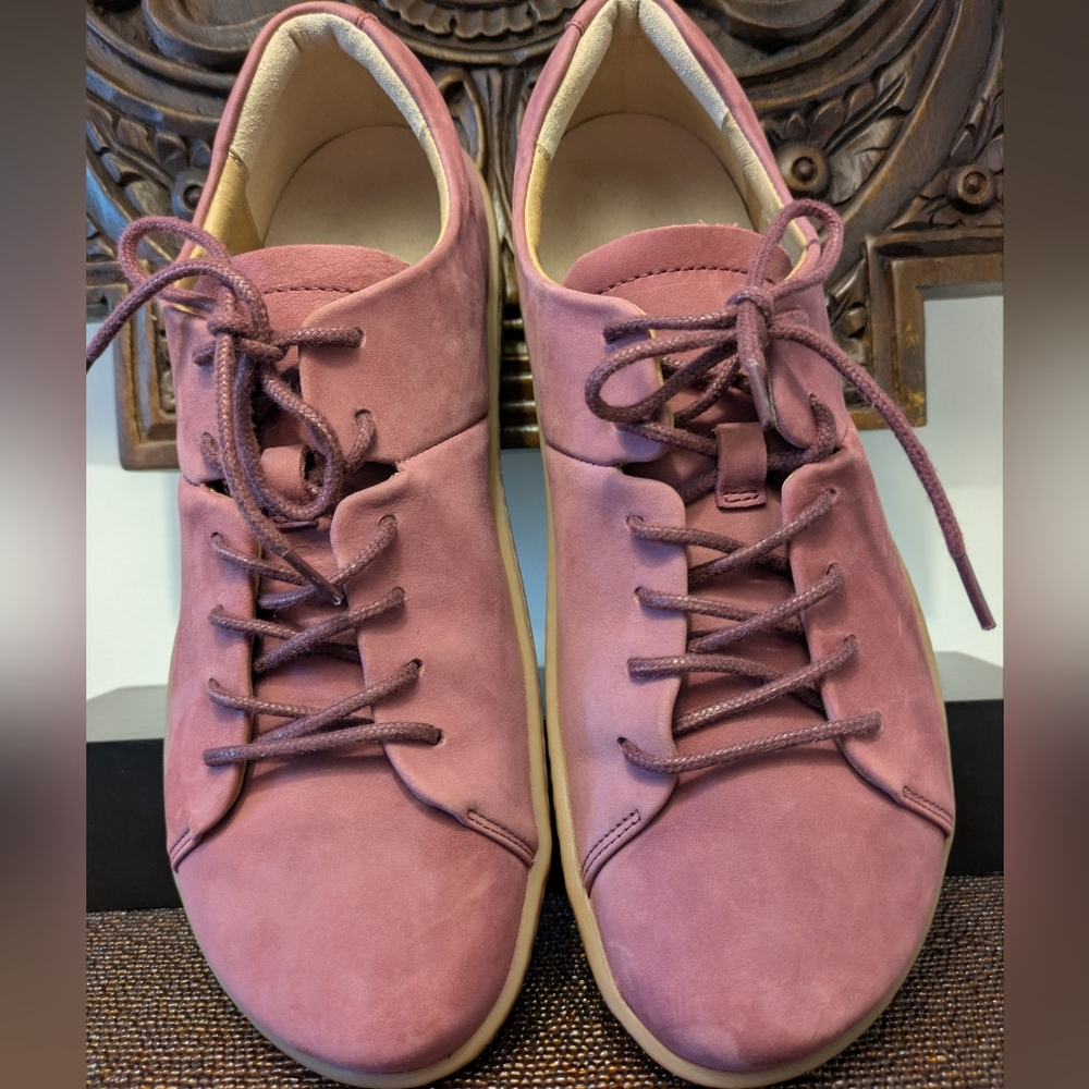 Birkenstock Albany Women's Sneakers in Mauve Suede